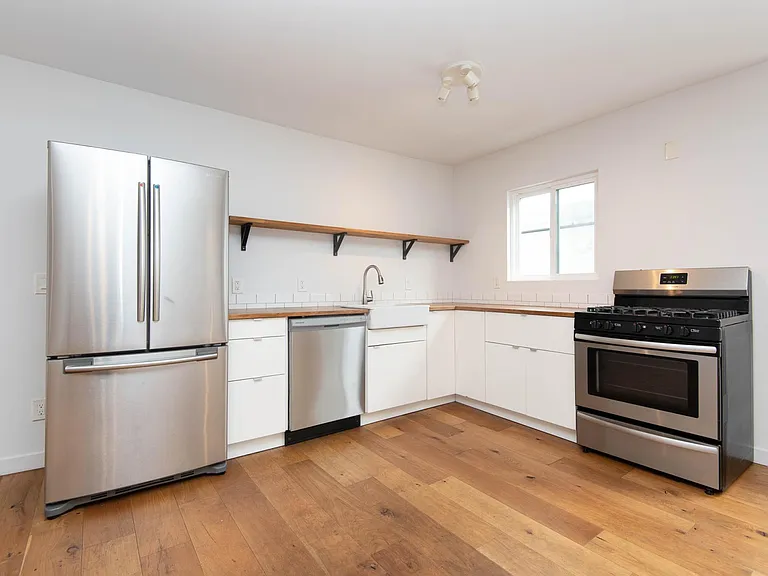 3933 Marathon St #105-B — Photo 5