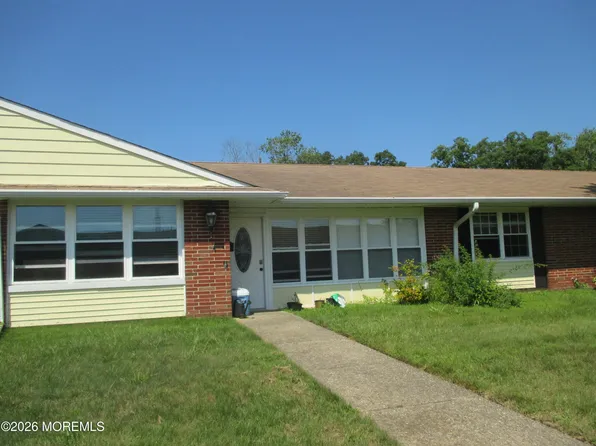 286B Malvern Ct, Lakewood, NJ 08701