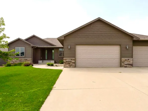 4305 S Alpine Ave, Sioux Falls, SD 57110