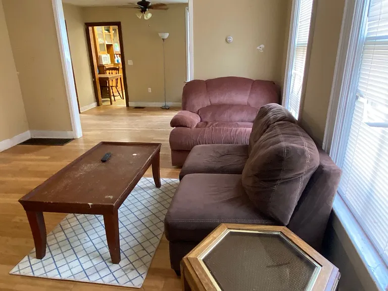 38 Lincoln Ave — Photo 3