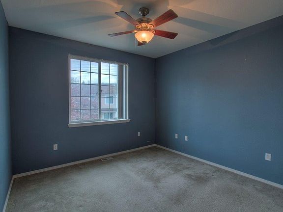 5th image of 1001 Lynnwood Ct SE #1047