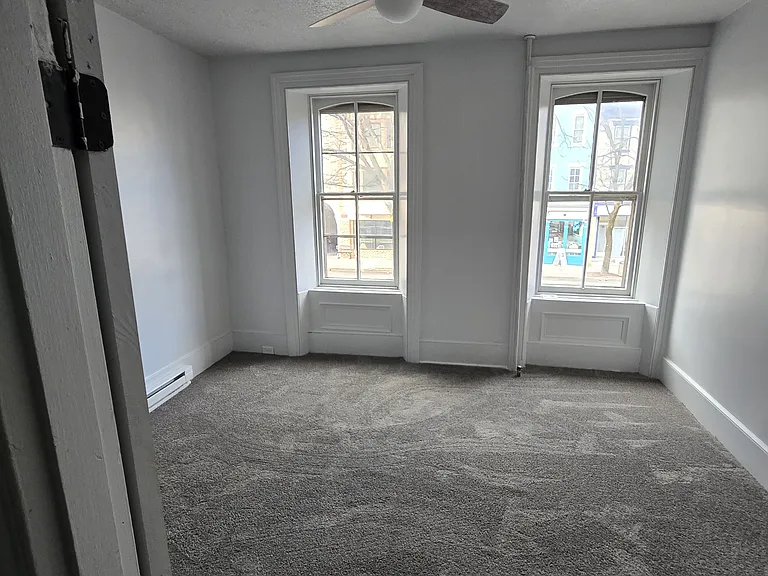 29 N Hanover St — Photo 1