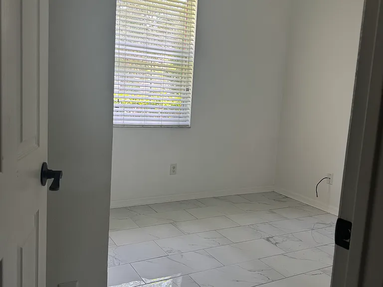 577 Vicks Landing Dr — Photo 15