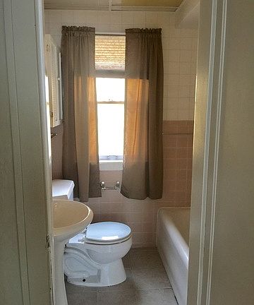 5th image of 466 Hinman St
