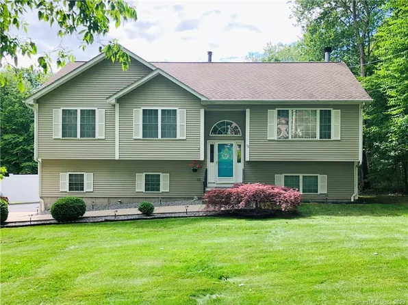 72 Straitsville Road, Prospect, CT 06712