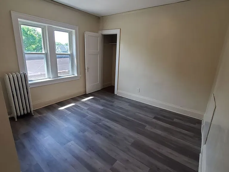 3866 N Port Washington Rd. - 8 Unit — Photo 3