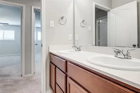 Greystone Dr — Photo 21
