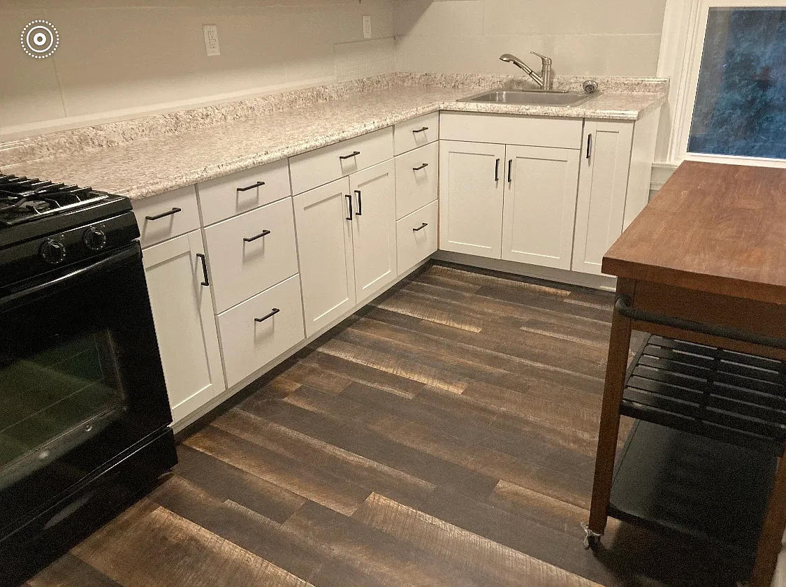 2 bed, 900 sqft, $1,350 — Photo 1
