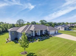 1354 Spring Ridge Ct NE, Swisher, IA 52338