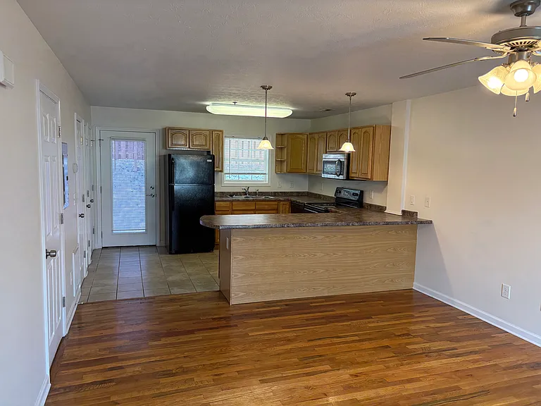 1001 Harbour Dr — Photo 7