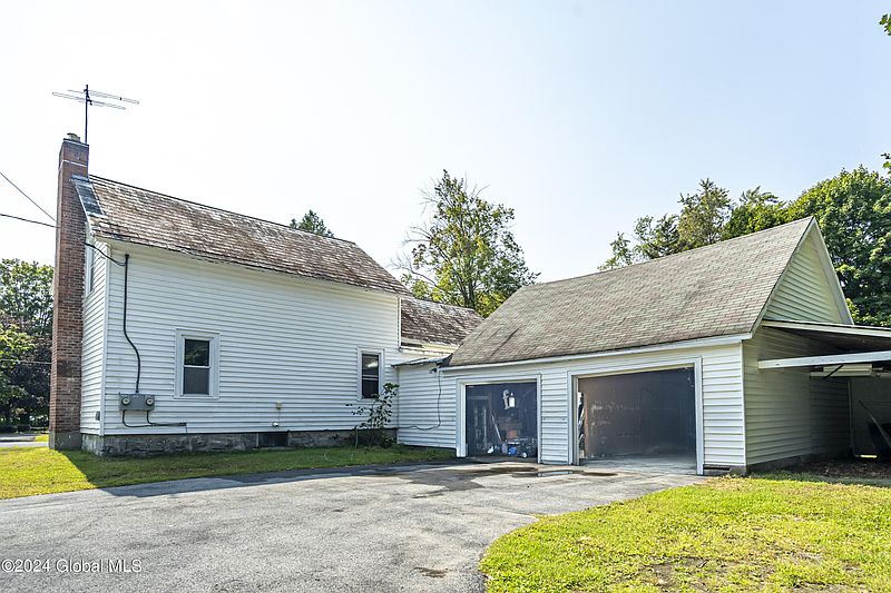 5th image of 1269 Burgoyne Avenue