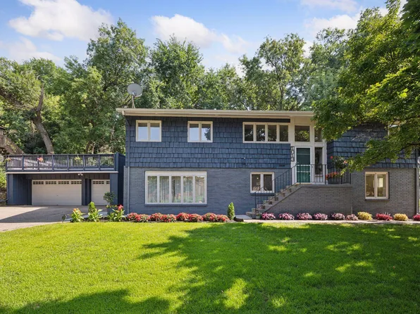 1013 Kenwood Pkwy, Minneapolis, MN 55403