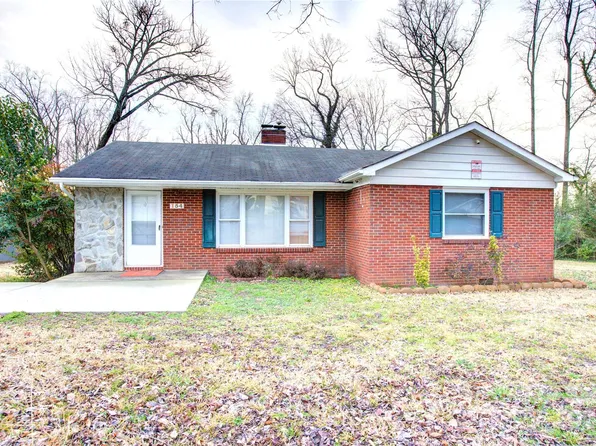 154 Bingham Dr, Charlotte, NC 28213