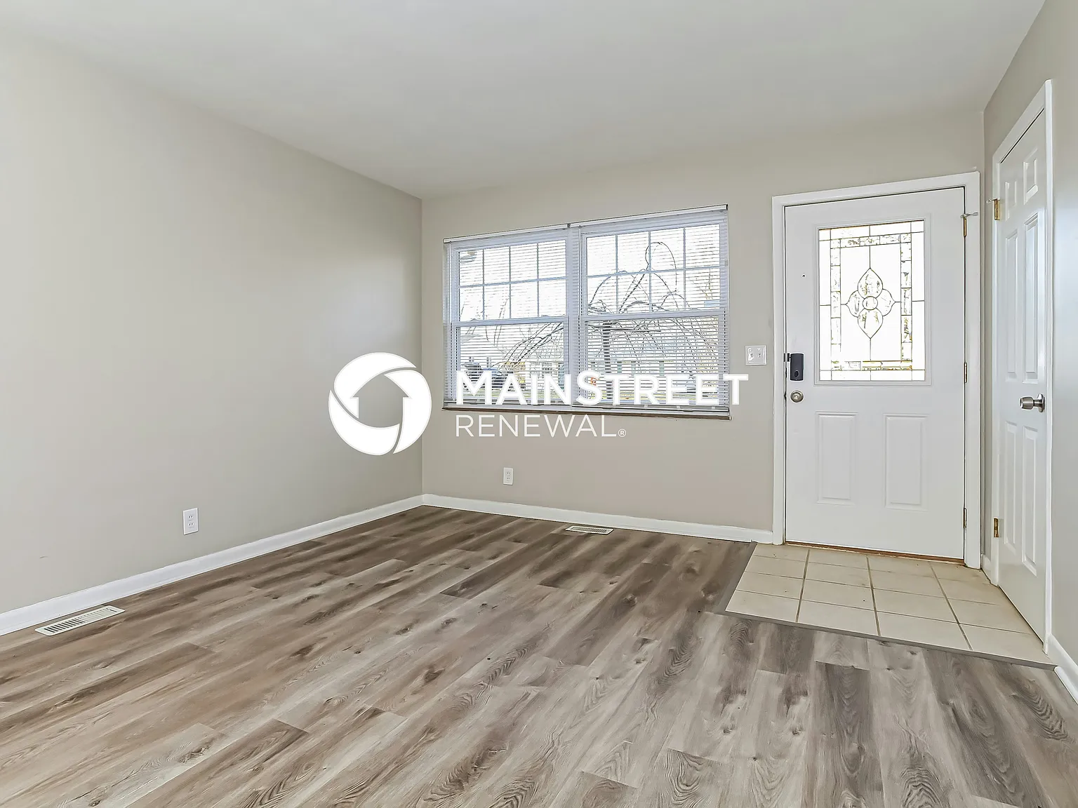 241 Chamberlin Dr — Photo 3