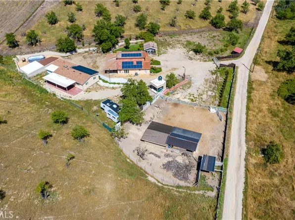 3890 Hillcrest Rd, Templeton, CA 93465