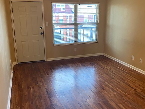 2nd image of 1201 Laurel Ave APT 305