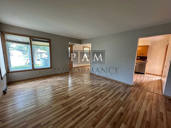 5th image of 2517 W Halsey Ave
