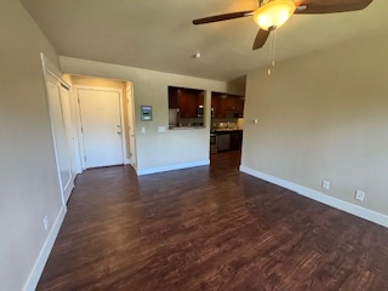 College Street Apartments — Photo 4