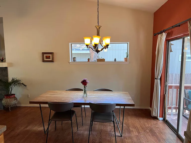 4021 S Kendall St — Photo 5