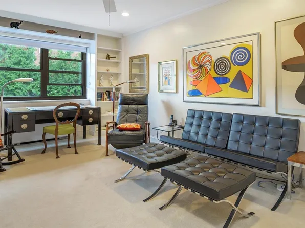 22 Park Place #3Q, Great Neck, NY 11021