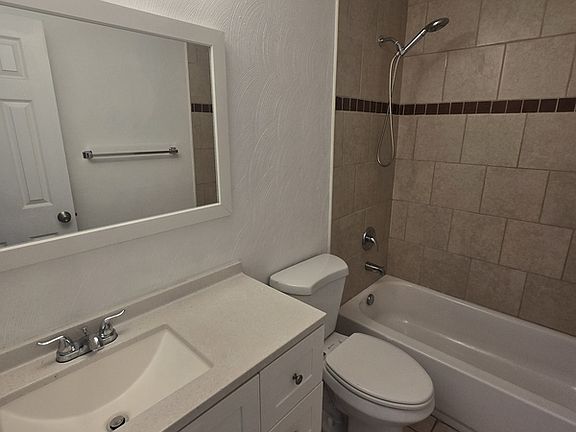 5th image of 1221 Wingfield Ave