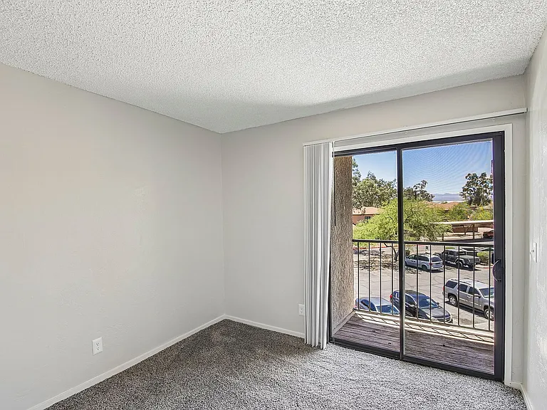 Ventura Villas — Photo 41