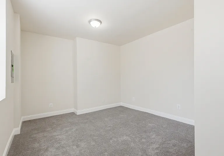910 N Arlington Ave #1 — Photo 11