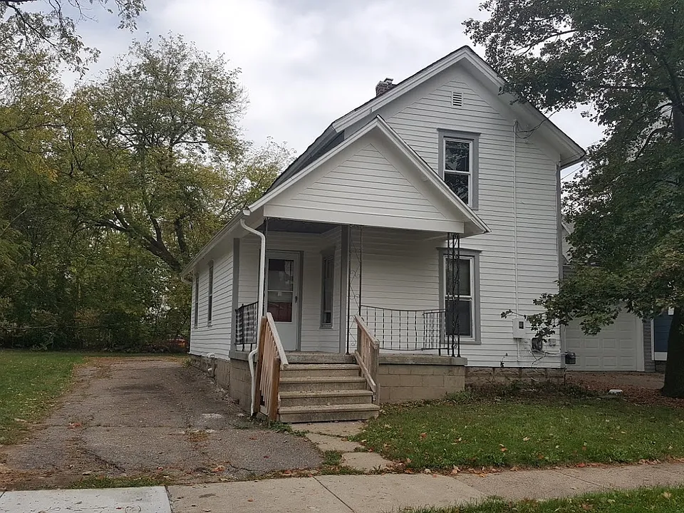 506 N Sycamore St