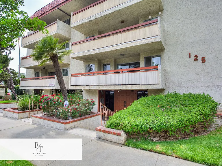125 S Sierra Madre Blvd #104 — Photo 32