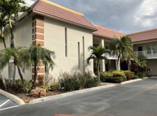 333 Island Way APT 101, Clearwater, FL 33767