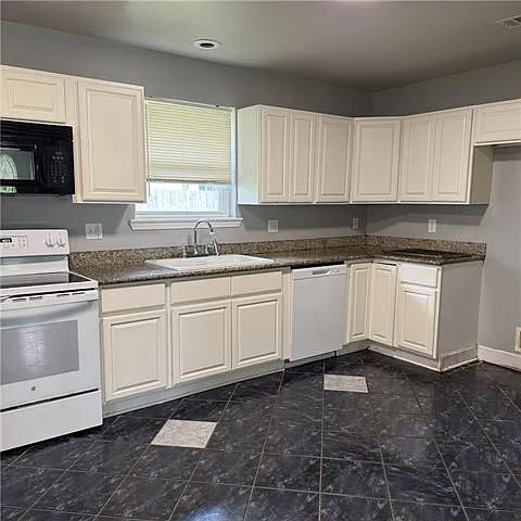 2816 Veronica Dr — Photo 6