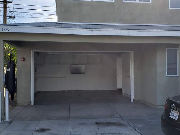 4th image of 700 Salem St