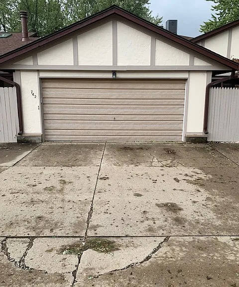742 Pine Needles Dr — Photo 15