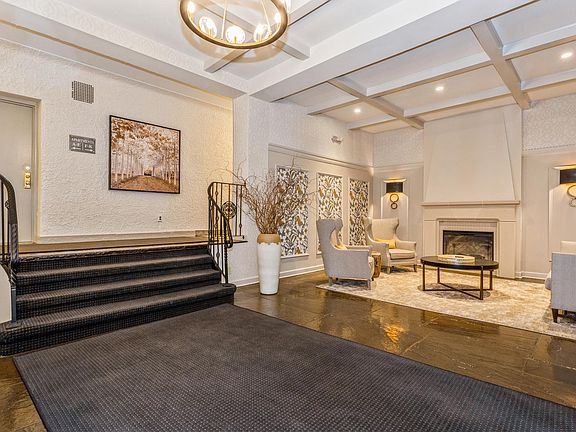 2nd image of 2 Spruce St APT 6K
