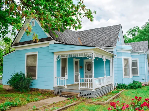 377 W 1st St, Atoka, OK 74525