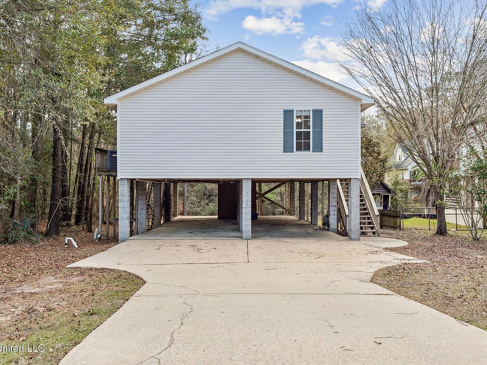 1st image of 2517 Windward Dr