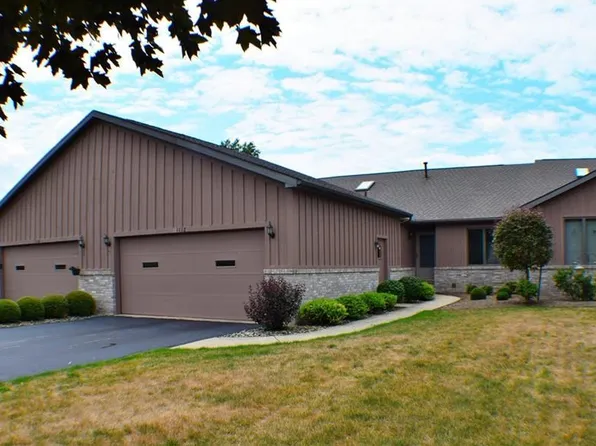 1112 Shadowridge Dr, Niles, OH 44446