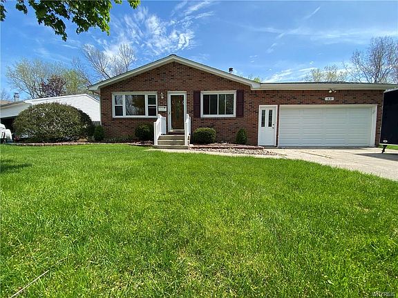 2nd image of 63 Acacia Dr