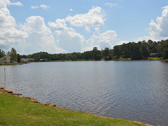2nd image of 502 Leisure Lake Dr