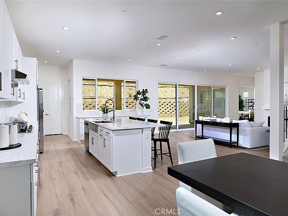 5th image of 15926 Conservatory Dr