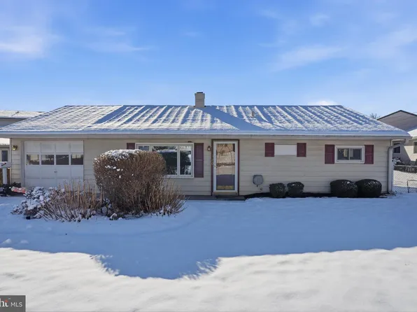 320 Doone Rd, Fairless Hills, PA 19030