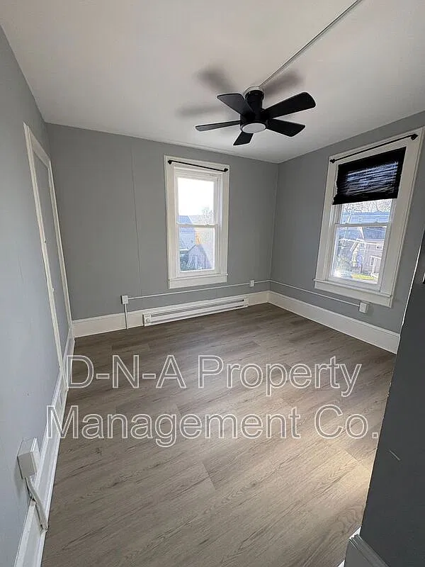 1 bed, 1.0 bath, $1,400 — Photo 3