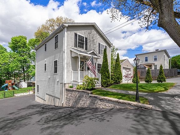 3rd image of 36 Stiles St