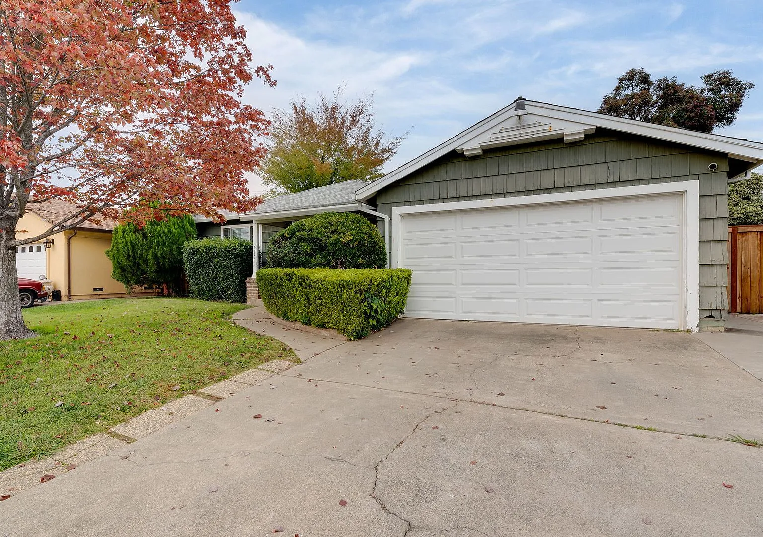 5113 Sitton Way — Photo 1