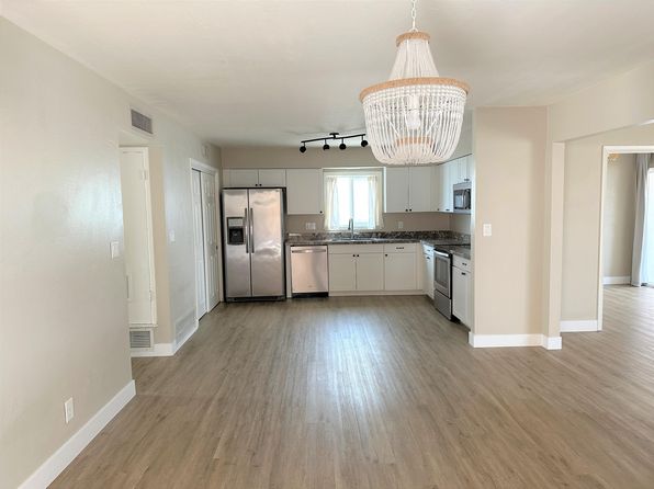 150 Bahia Ln E