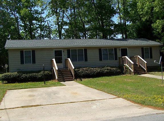 2nd image of 419/421 Kemp Ave