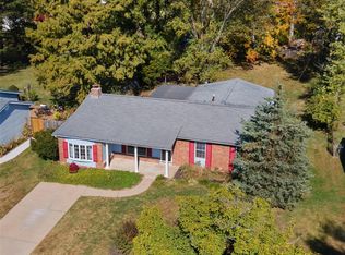 105 Whitewater Dr, Manchester, MO