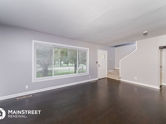 5th image of 2622 Gardiner Ln
