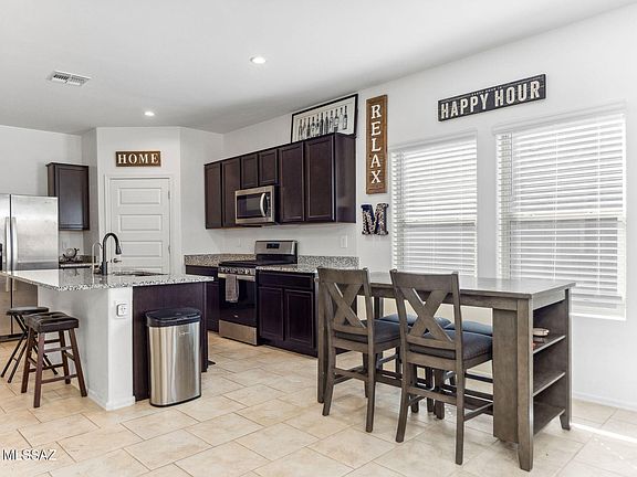 2nd image of 10305 N Arroyo Lupine Way