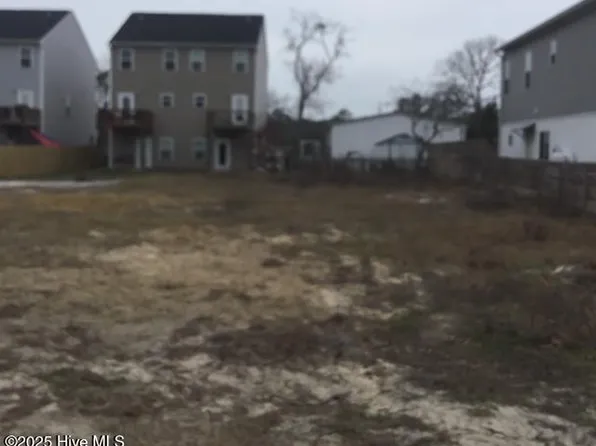 817 Kenneth Avenue, Carolina Beach, NC 28428